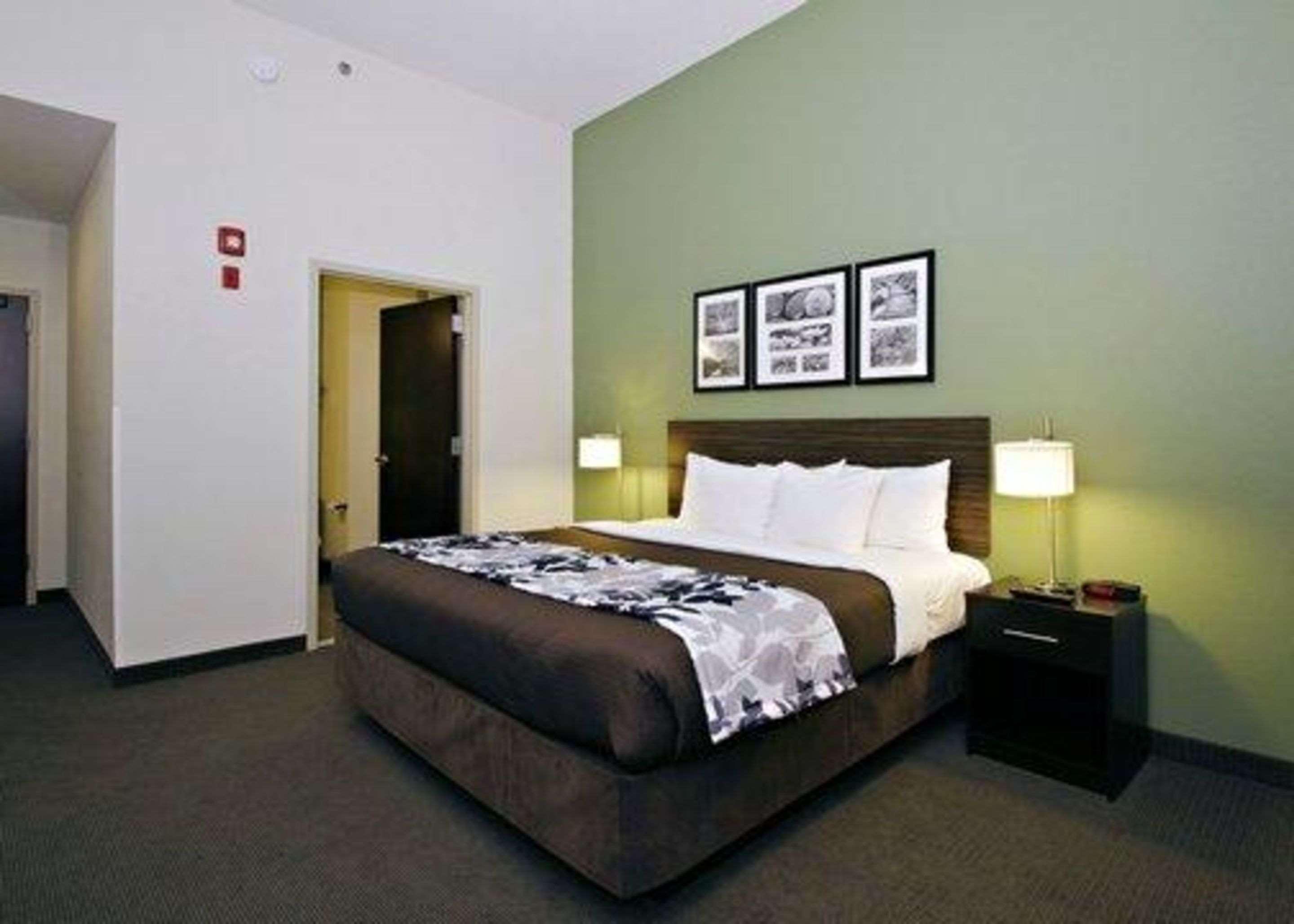 Sleep Inn & Suites Downtown Inner Harbor Baltimore Exterior photo