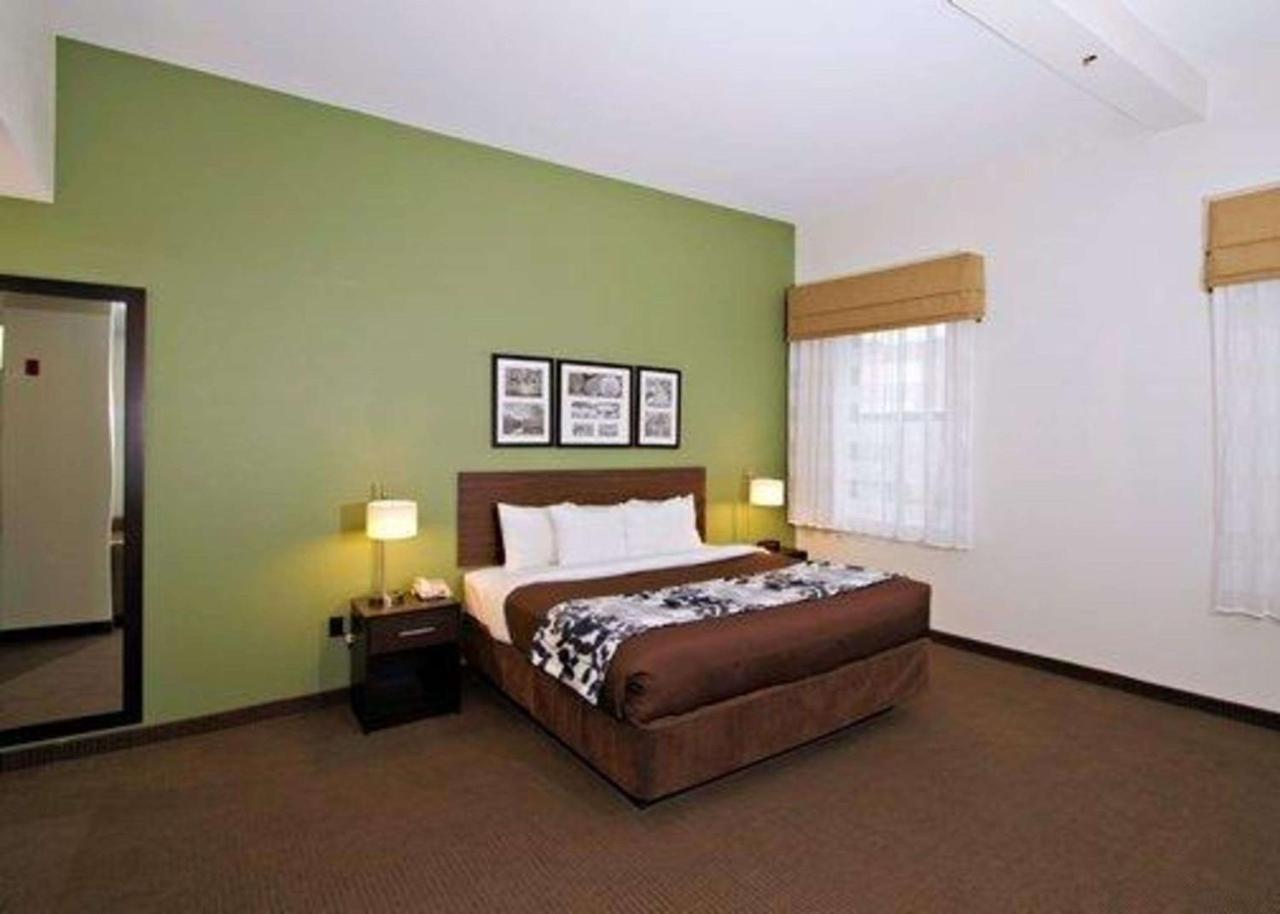 Sleep Inn & Suites Downtown Inner Harbor Baltimore Exterior photo